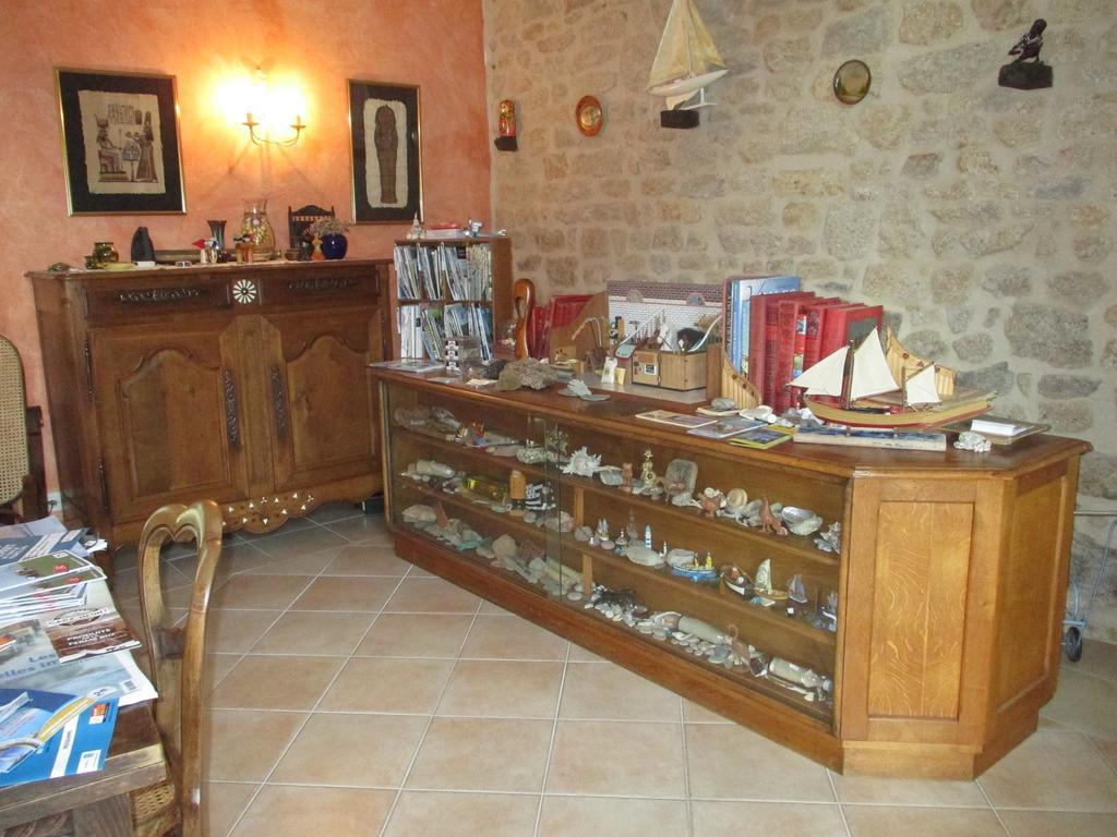 Bed and Breakfast Les sources à Poilley  Extérieur photo