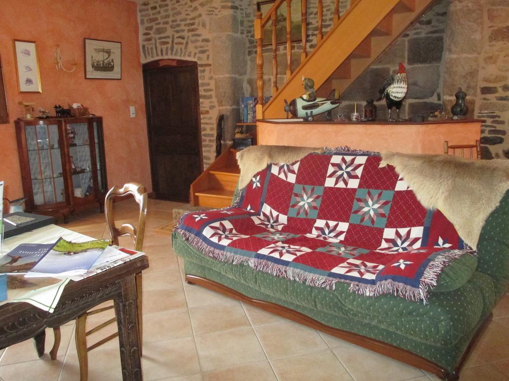 Bed and Breakfast Les sources à Poilley  Extérieur photo