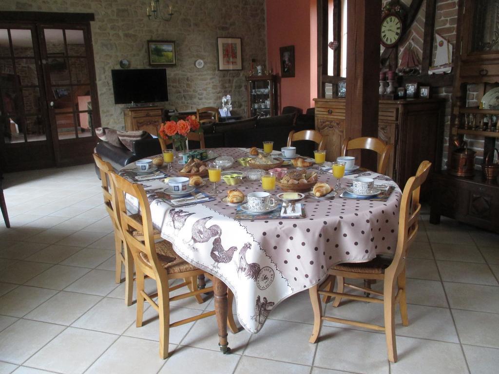 Bed and Breakfast Les sources à Poilley  Extérieur photo