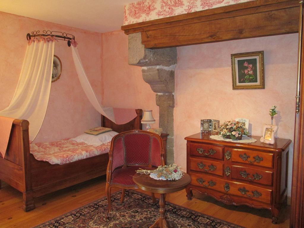 Bed and Breakfast Les sources à Poilley  Extérieur photo