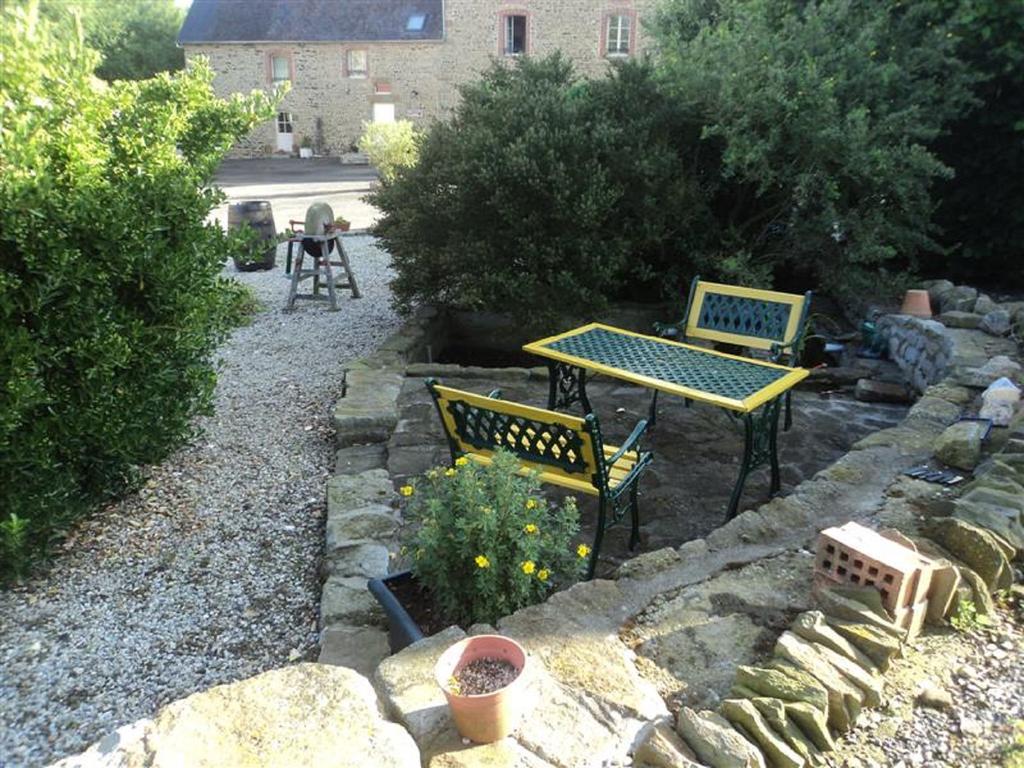 Bed and Breakfast Les sources à Poilley  Extérieur photo