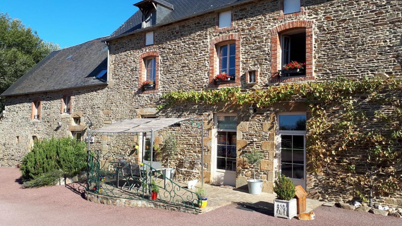 Bed and Breakfast Les sources à Poilley  Extérieur photo